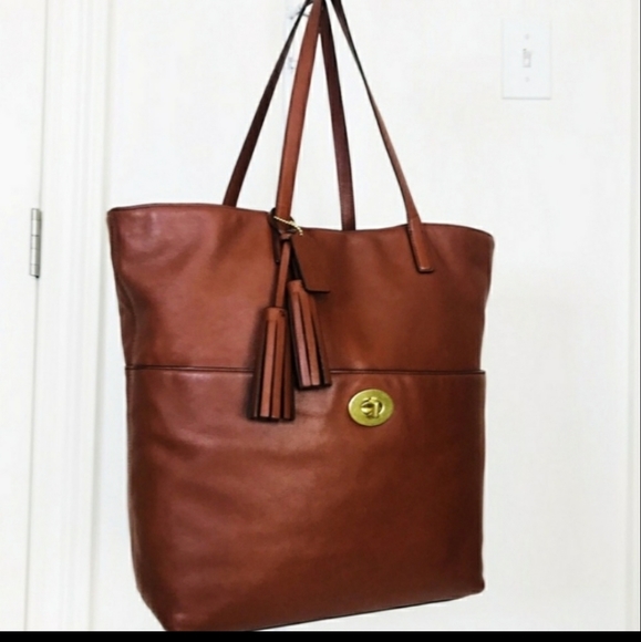 Coach Handbags - Make Offer! Coach XL Saddle Leather Tote Exce…